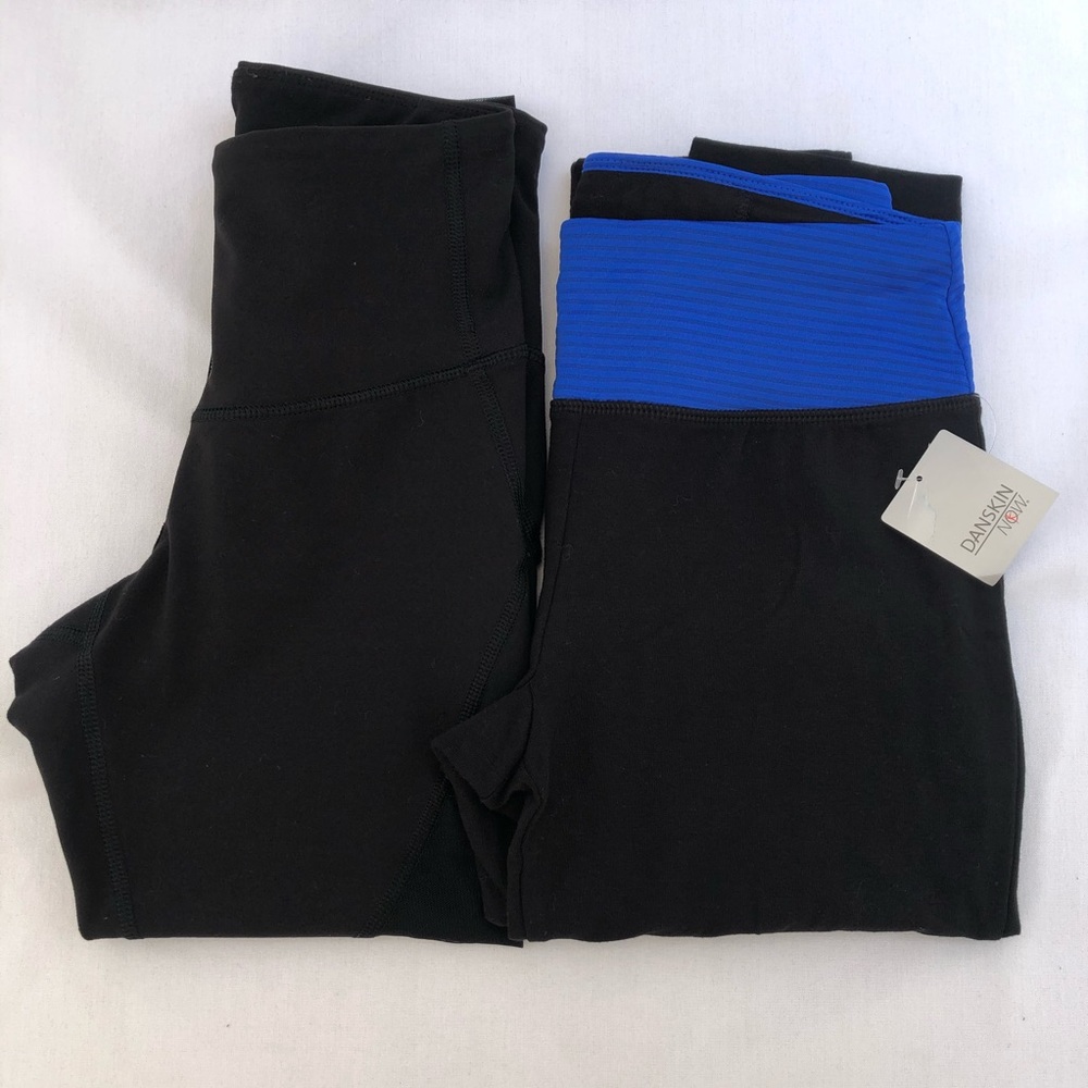 Lot of 2 cropped pants/leggings size XS Danskin